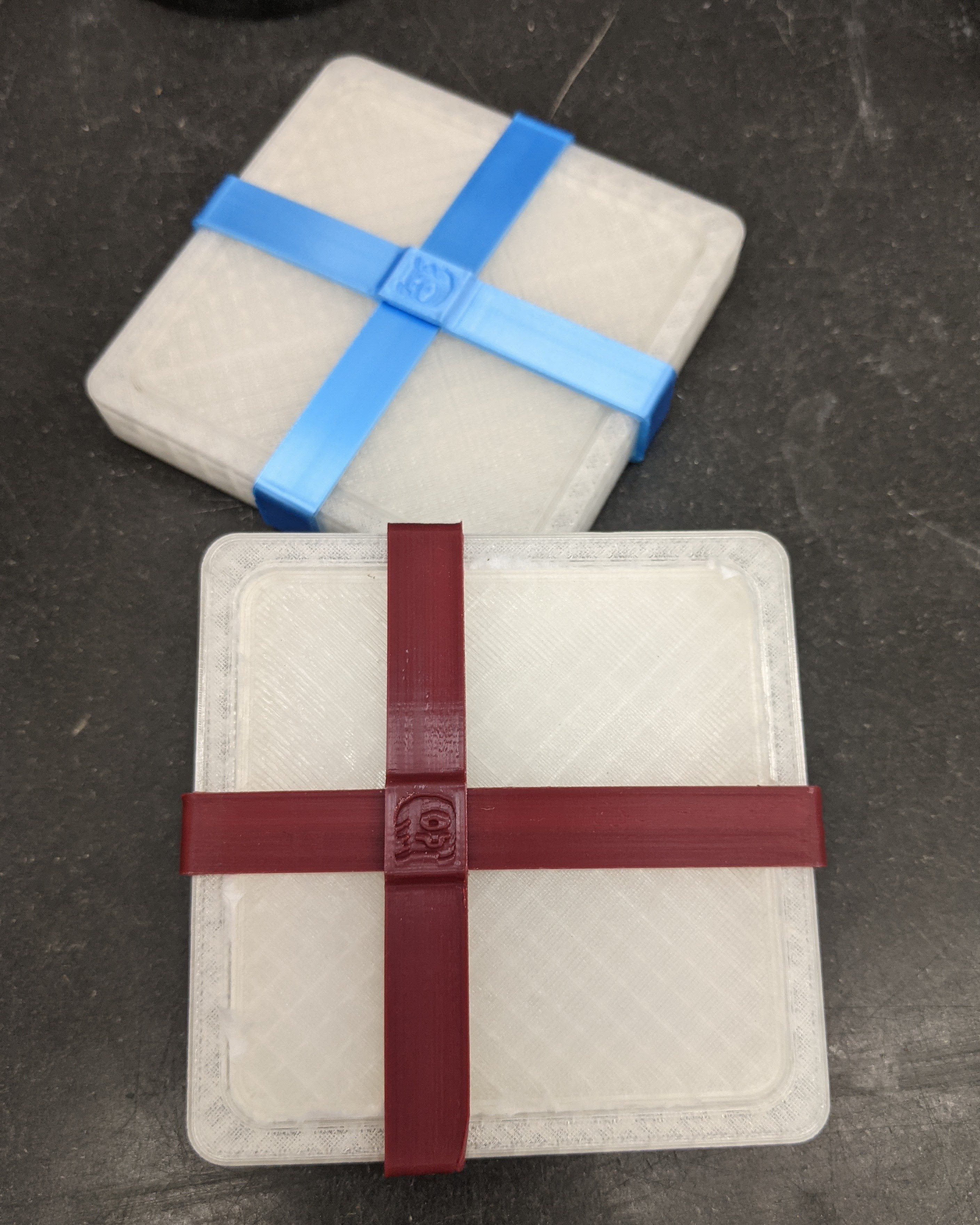 The embryo shipping plate makes shipping embryos much more secure