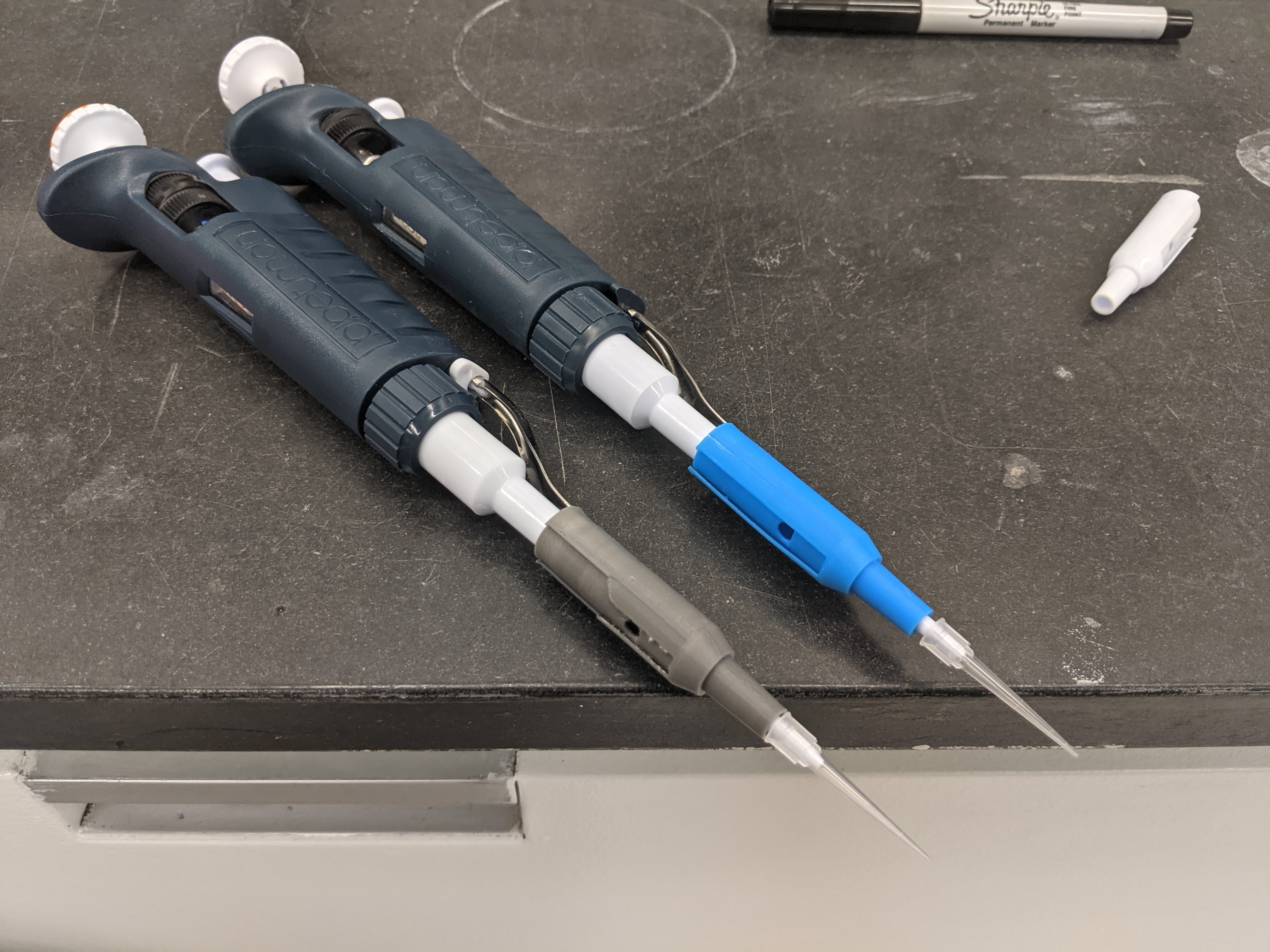 The printed tip ejector fits perfectly on pipettes
