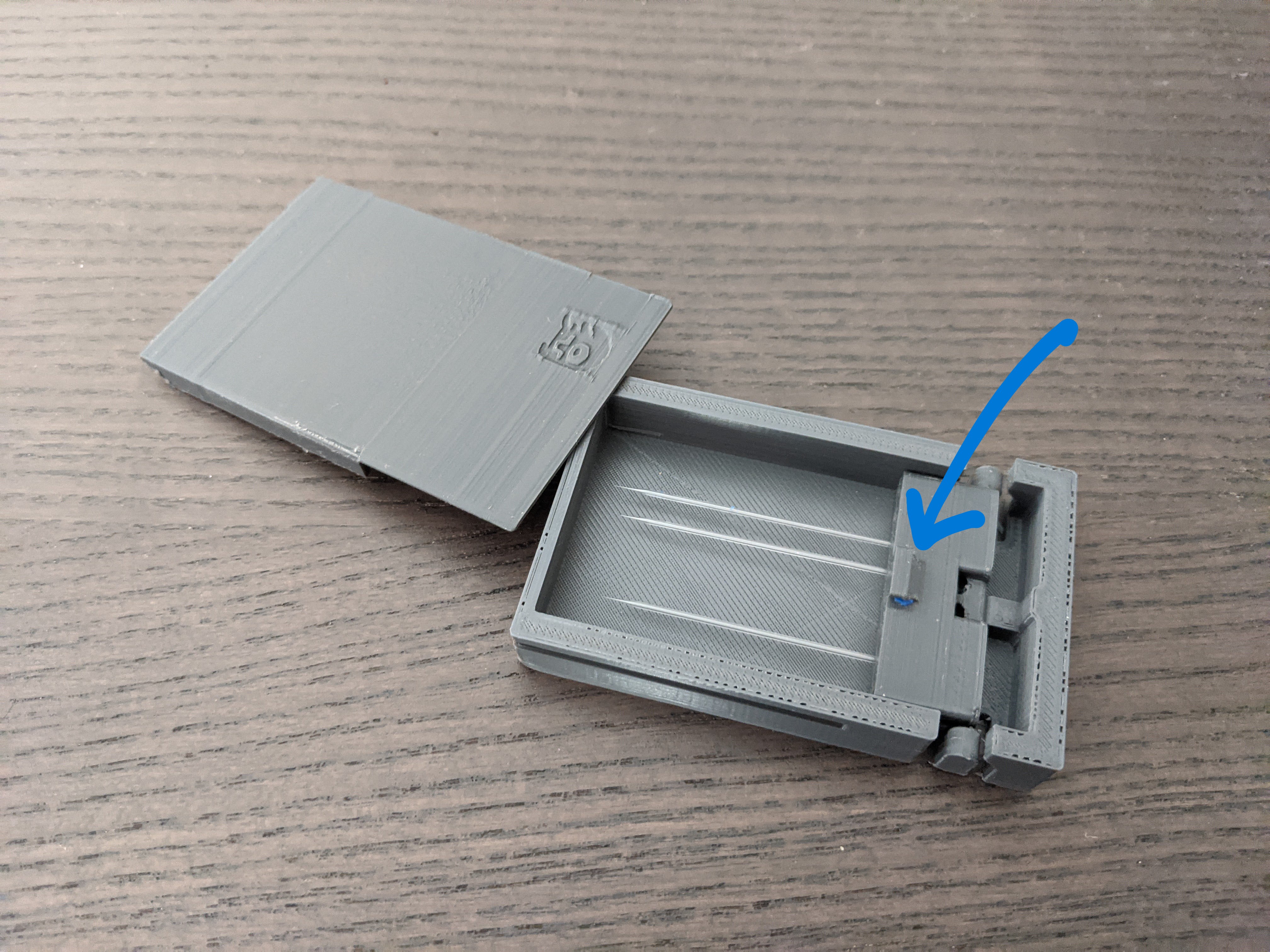 The lid and bump-lock